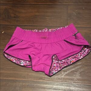 Lululemon Athletica Pink reversible Athletic Shorts with Patterned Trim